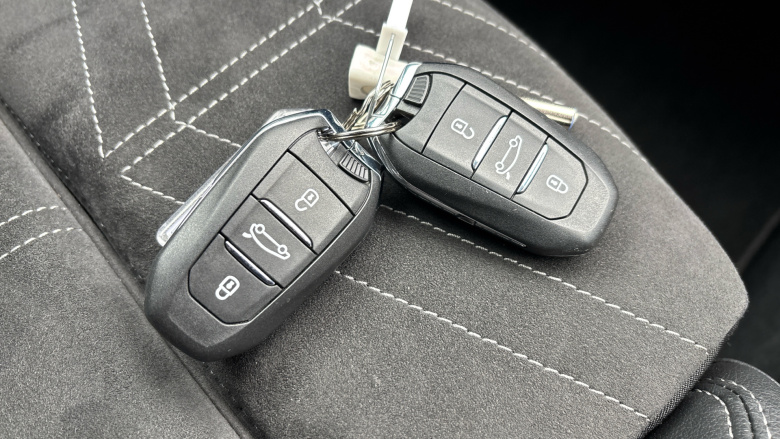 Vauxhall Grandland 1.2 Turbo Ultimate 5dr Auto Petrol Hatchback